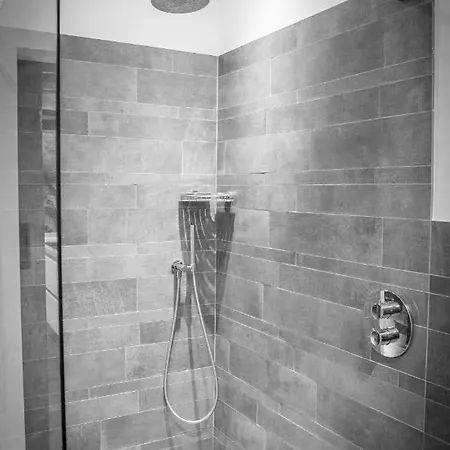 Bed En Box 3610 Bed & Breakfast 4*