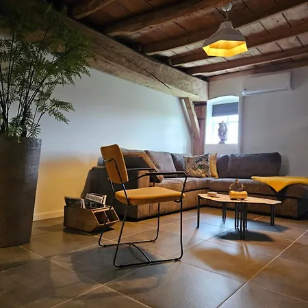 Bed and Breakfast Bed En Box 3610 4*