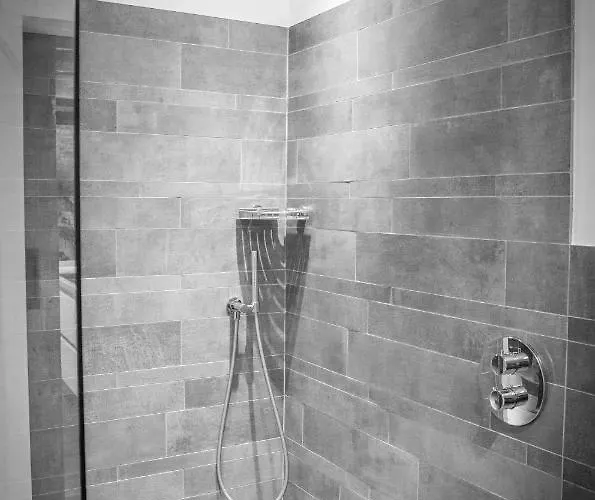 Bed En Box 3610 Bed and Breakfast 4*